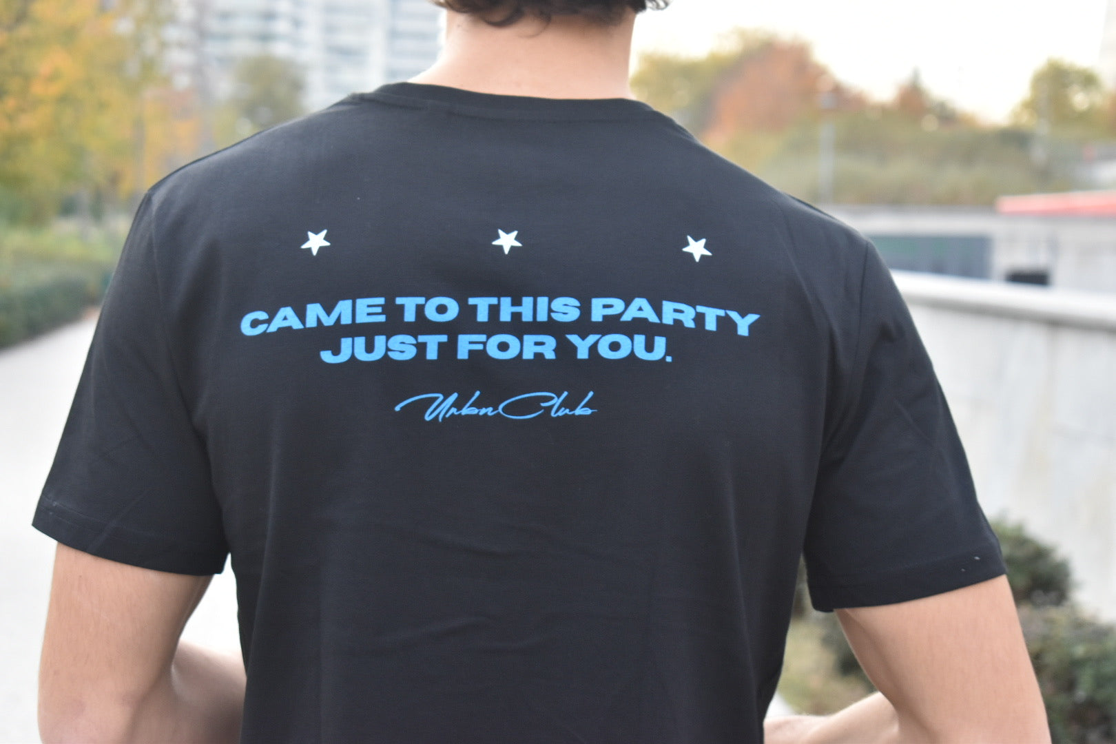 “PARTY” TEE